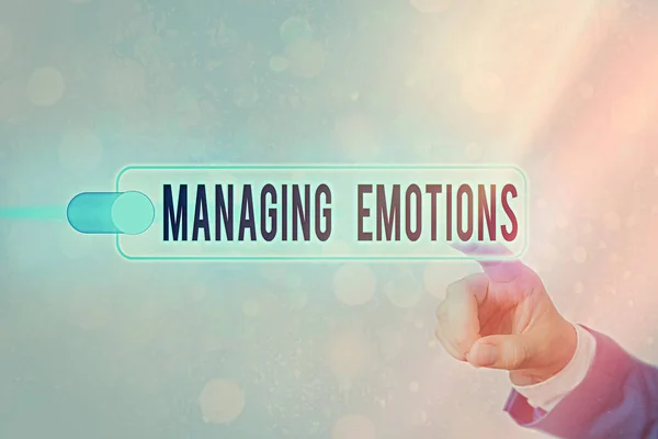 Escrita de mão conceitual mostrando Managing Emotions. Capacidade de texto de foto de negócios estar aberto a sentimentos e modulá-los em si mesmo . — Fotografia de Stock