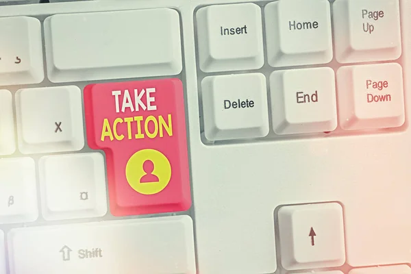 Escritura manual conceptual que muestra Take Action. Texto de foto de negocios hacer algo oficial o concertado para lograr el objetivo con el problema . — Foto de Stock