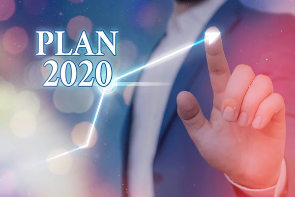 Написання записки, що показує план 2020 року. Бізнес-фото демонструє детальну пропозицію щодо досягнення чогось наступного року . — стокове фото