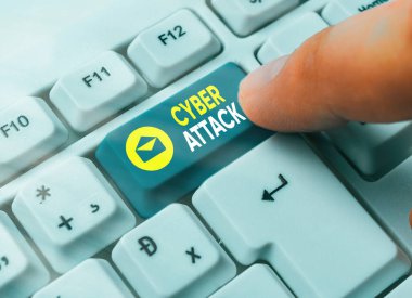 Siber saldırıyı gösteren bir not yazıyorum. Bilgisayar korsanlarının Bilgisayar Sistemine Zarar Verme Girişimi.