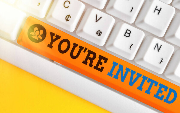 Консервативное написание от руки, показывающее, что вас снова пригласили. Деловой фото текст сделать вежливый дружеский запрос к кому-то пойти куда-нибудь
.