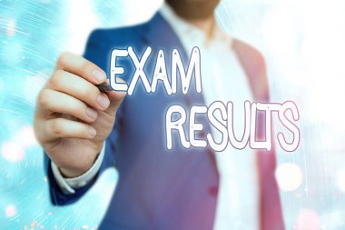 El yazısı metni Sınav Sonuçları. Kavram anlamı Bilgi veya yeteneği gösteren resmi bir testin sonucu.