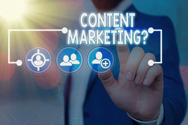 Handschrift tekst schrijven Content Marketing Vraag. Concept betekenis omvat het creëren en delen van online materiaal. — Stockfoto