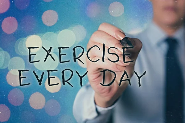 Texto de escrita de palavras Exercício Todos os dias. Conceito de negócio para mover o corpo energeticamente, a fim de obter forma e saudável . — Fotografia de Stock