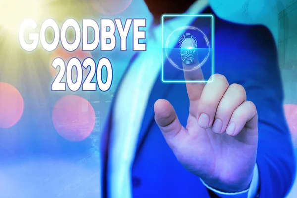 Kézírás szöveg Viszlát 2020. Fogalom jelentése kifejezni jó kívánságait, amikor elválnak, vagy a végén a tavalyi év. — Stock Fotó