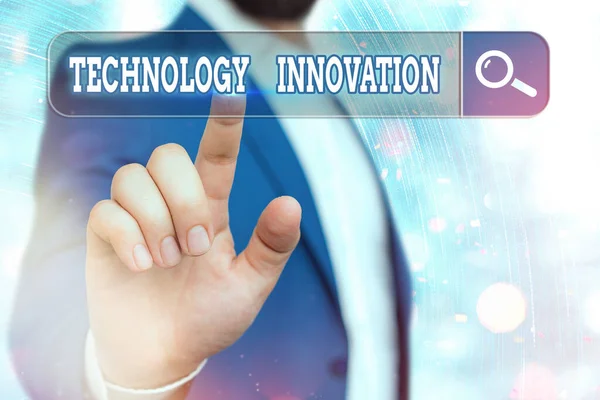 Tekst pisma odręcznego Technologia Innowacje. Koncepcja znaczących zmian technologicznych produktów. — Zdjęcie stockowe