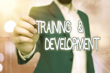 El yazısı: Eğitim ve Geliştirme. Kavram, performansı artırmak için özel bilgi öğrenme anlamına gelir.