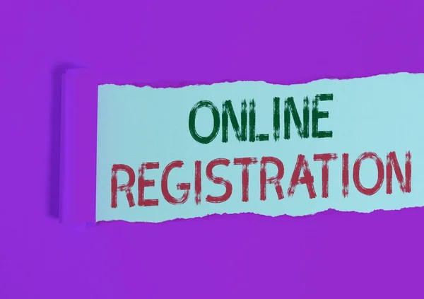 Texte d'écriture Word Inscription en ligne. Concept d'entreprise pour Système d'abonnement ou d'enregistrement via Internet . — Photo