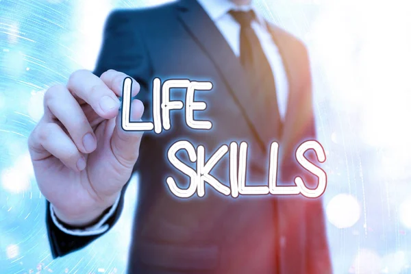 Woord schrijven tekst Life Skills. Bedrijfsconcept voor vaardigheden dat noodzakelijk is voor volledige deelname aan het dagelijks leven. — Stockfoto
