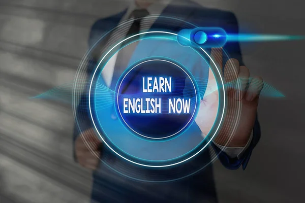 Szövegírás Tanulj meg angolul most. Üzleti koncepció az angol nyelv elsajátításához vagy elsajátításához. — Stock Fotó