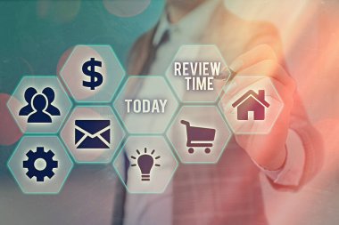 İnceleme Süresini gösteren kavramsal el yazısı. İş fotoğrafı metni düşünmek veya bir şey hakkında konuşmak için yeniden gözden geçirmek için zamanlamayı ayarlayın.