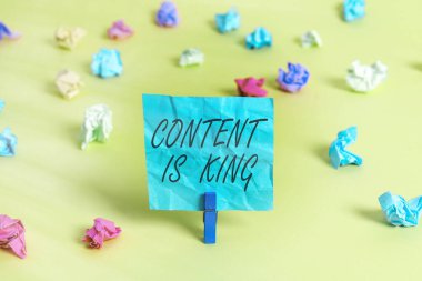 El yazısı içeriği kraldır. Kavram, içeriğin bir web sitesinin başarısı için merkezi olduğuna inanmaktır..