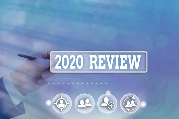Konzeptionelle Handschrift, die 2020 Review zeigt. Business-Foto zeigt neue Trends und Aussichten im Tourismus oder Dienstleistungen für 2020. — Stockfoto