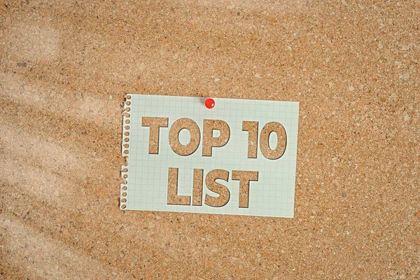 Texte d'écriture Word Top 10 Liste. Concept d'entreprise pour les dix éléments les plus importants ou les plus réussis dans une liste particulière Corkboard couleur taille broche papier thumbtack tack feuille panneau d'affichage . — Photo
