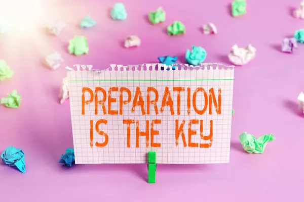 Manuscrito texto Preparação é a chave. Conceito significa que reduz erros e encurta as atividades . — Fotografia de Stock