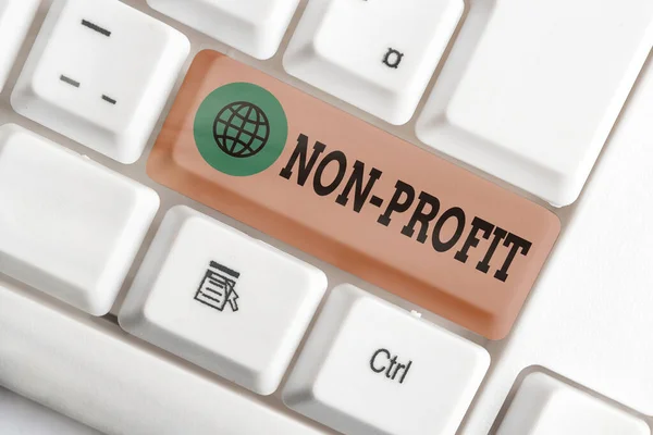 Scrittura concettuale a mano che mostra No Profit. Tipo di testo foto aziendale di organizzazione che non guadagna profitti per i suoi proprietari . — Foto Stock