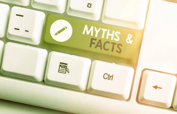 Tulisan kata Myths And Facts. Konsep bisnis untuk biasanya cerita tradisional dari peristiwa-peristiwa bersejarah seolah-olah . — Stok Foto