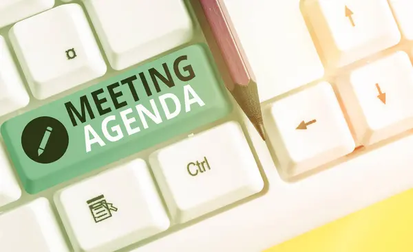 Konzeptionelle Handschrift, die die Meeting Agenda zeigt. Business-Foto mit Artikeln, die die Teilnehmer bei einem Meeting zu erreichen hoffen. — Stockfoto