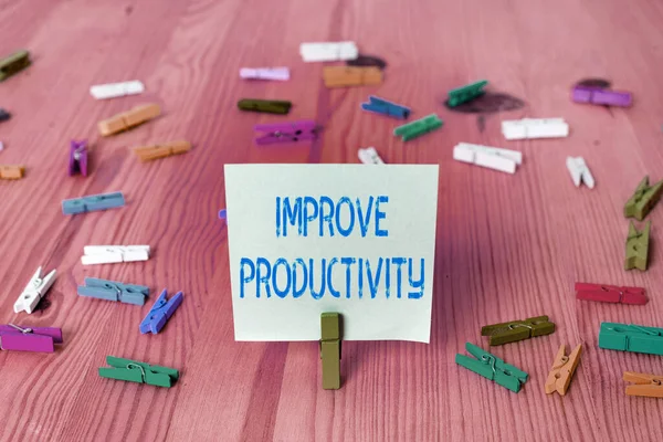 Ecriture conceptuelle montrant Améliorer la productivité. Photo d'affaires montrant pour augmenter l'efficacité de la machine et du processus . — Photo