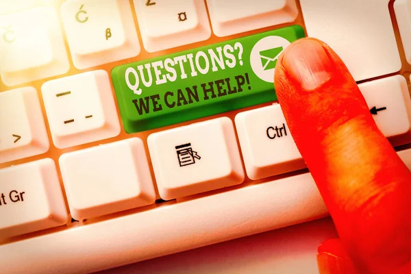 Texto para escribir palabras Preguntas que podemos ayudar. Concepto de negocio para ofrecer ayuda a aquellos que quieren saber . — Foto de Stock