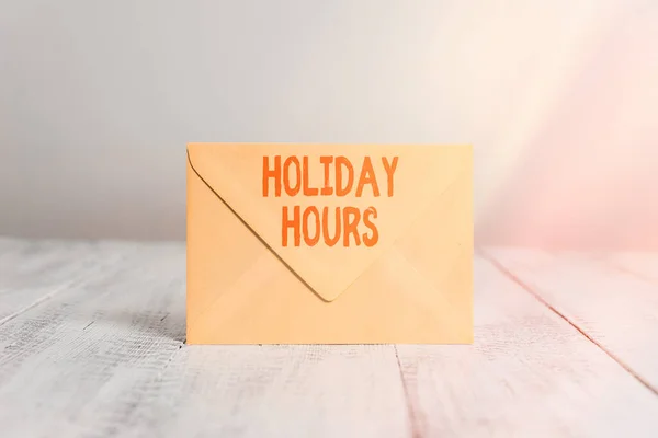 手書きテキストの休日の時間を書く。コンセプトは従業員がすべての時間のための彼らの通常の2倍の支払いを受け取ることを意味します。. — ストック写真