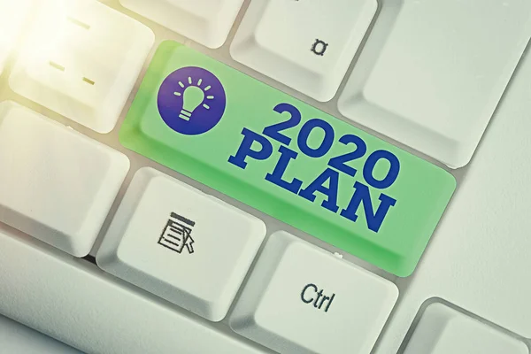 문자 메시지 작성 2020 Plan. 현재 또는 2020 년에 여러분의 목표와 계획을 세우기 위한 비즈니스 개념. — 스톡 사진