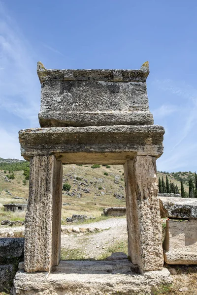 Denizli, Hierapolis 'in kuzeyindeki mezarlık — Stok fotoğraf