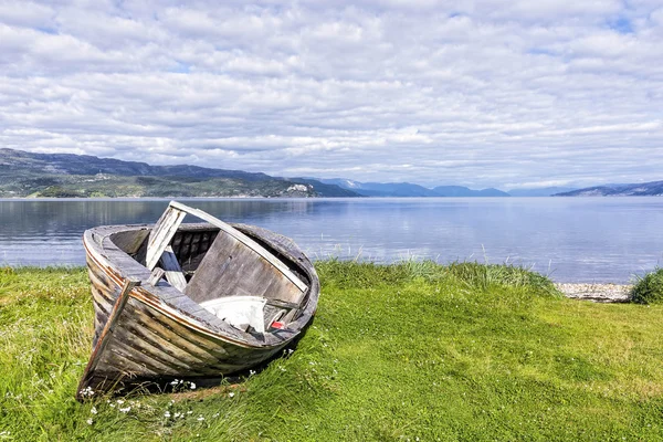 Abandoned ships in Hjemmeluft bay, Norway. — Stock Photo, Image