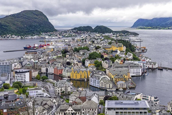 奥勒松小镇，挪威的鸟瞰图 — 图库照片