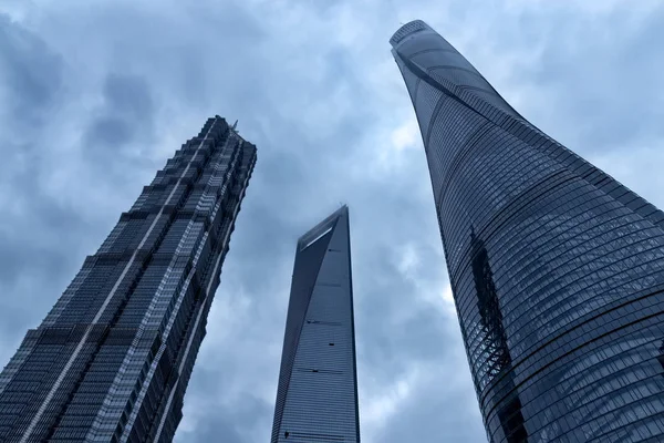 Las tres hermanas de Lujiazui en Shanghai, China — Foto de Stock