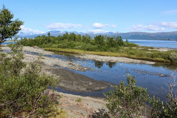 Przegląd Rzeki Kungsleden Arktycznej Tundrze Park Narodowy Abisko Szwecja — Zdjęcie stockowe