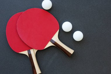 Masa tenisi raketi, top.. 