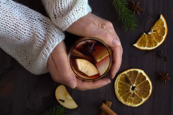 Woman Hands White Warm Sweater Hold Hot Mulled Wine Glass — Stock Photo, Image