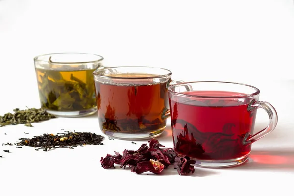 Three Glass Cups Black Red Green Tea Dry Tea Leaves — Stock Photo, Image