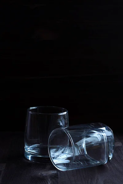Bebidas Alcoólicas Copo Vazio Para Uísque Sobre Fundo Preto Dois — Fotografia de Stock