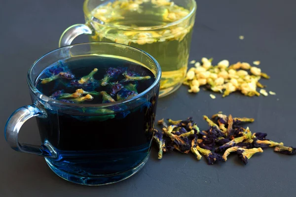 Ζεστό Τσάι Αρακά Πεταλούδα Και Τσάι Γιασεμί Υγιεινός Τρόπος Ζωής — Φωτογραφία Αρχείου
