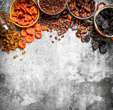 Çeşitli kuru meyve kase.