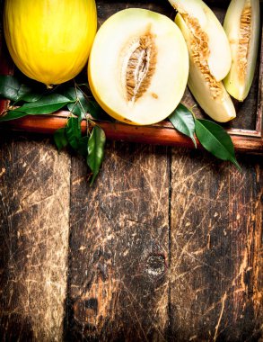 Taze, güzel kokulu kavun.