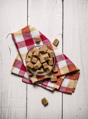 Kahverengi şeker bir fincan gelmedi. 