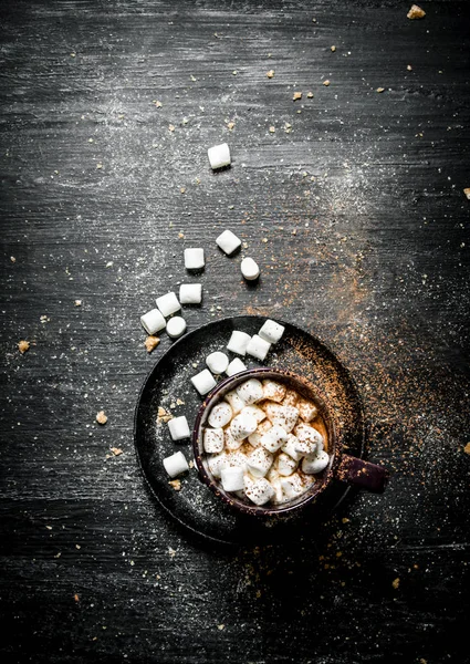 Horká čokoláda s marshmallow . — Stock fotografie
