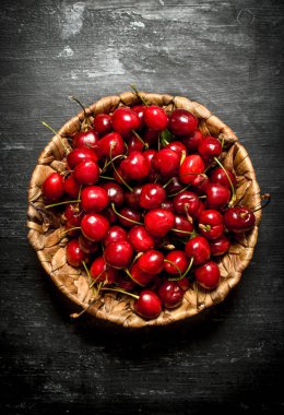 Kiraz sepet.