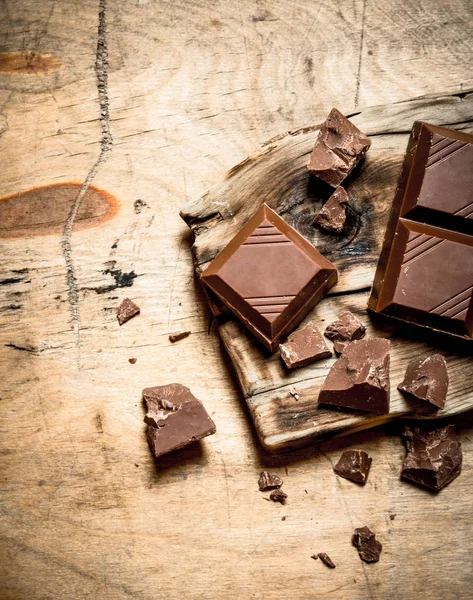 Koyu çikolata yönetim kurulu dilim.