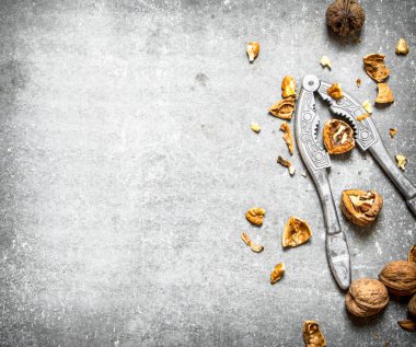 Fındıkkıran cevizli.