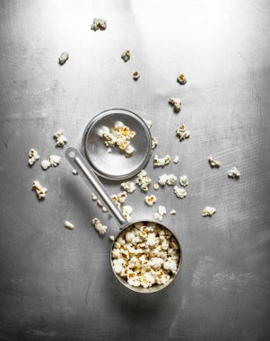 Patlamış mısır pota.