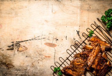 Izgarada Domuz kaburga ızgara.