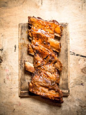 Barbekü Domuz kaburga yönetim kurulu.