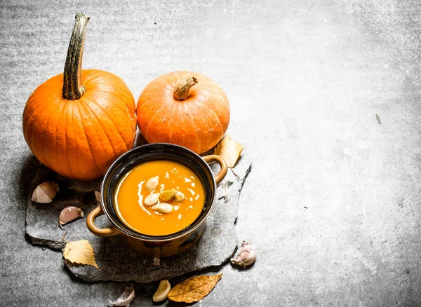 Balkabağı çorbası.