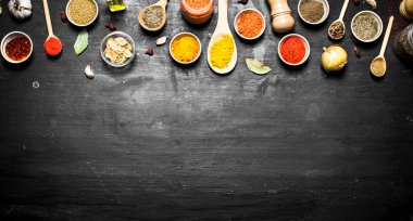 Büyük dizi Hint baharat ve otlar