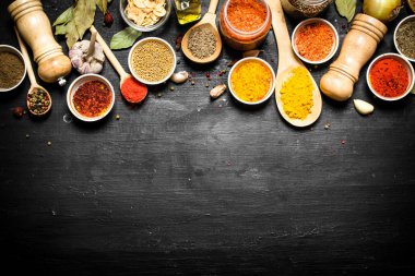 Büyük dizi Hint baharat ve otlar