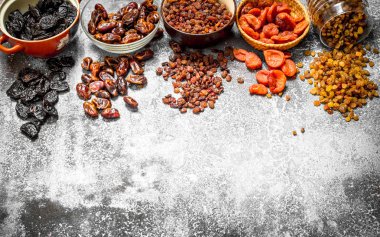 Çeşitli kuru meyve kase.